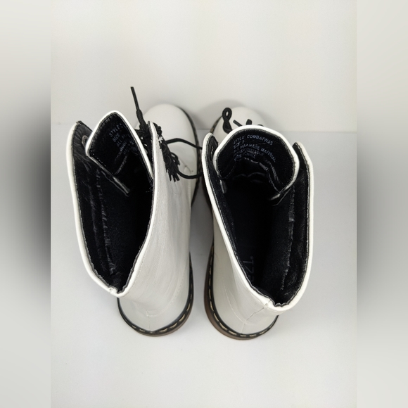 White combat boots, near new Rue 21 - Picture 9 of 12